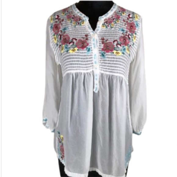 2/$30 SUNDANCE Blouse Size XS White Floral Embroidered Sheer Pleated Fairy - Picture 1 of 16